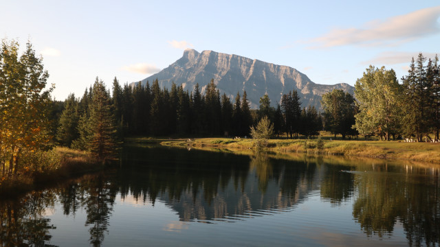 Mountain lake reflection trees sky #10 free wallpaper - medium preview image
