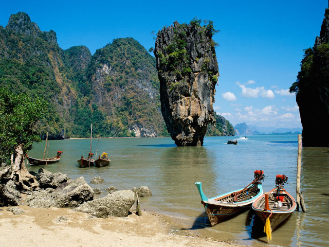 Boats lake mountains ocean people #2 free wallpaper - medium preview image