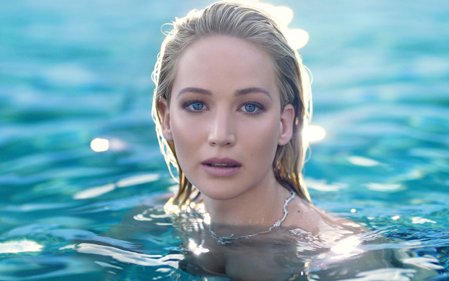 Woman pool necklace sun photorealism free wallpaper - medium preview image