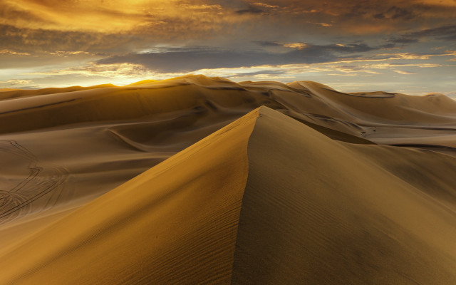Desert sand dune sunset clouds free wallpaper - medium preview image