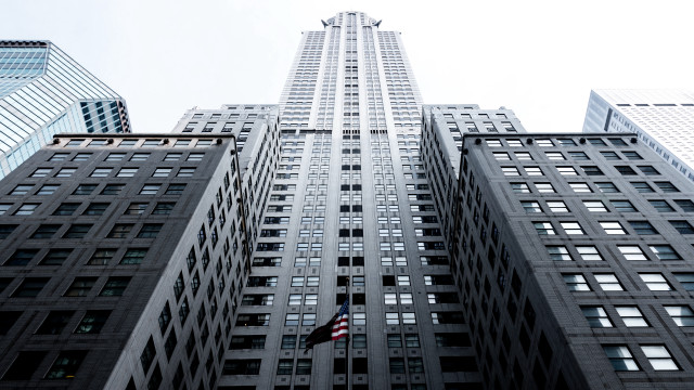 Tall building flag cityscape architecture free wallpaper - medium preview image