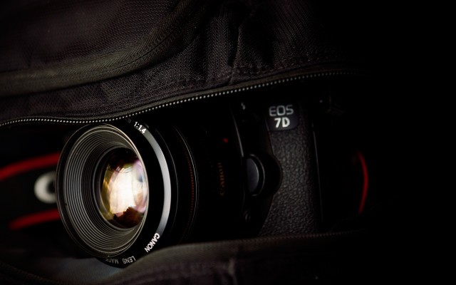 Camera lens backpack macro photography free wallpaper - medium preview image