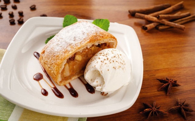 Dessert icecream cinnamon plate table free wallpaper - medium preview image