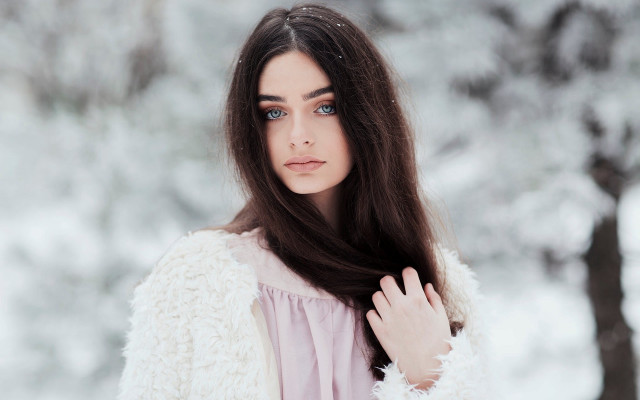 Eszter mattioni winter snow fur free wallpaper - medium preview image