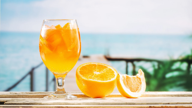 Orange juice slice ocean blurry free wallpaper - medium preview image