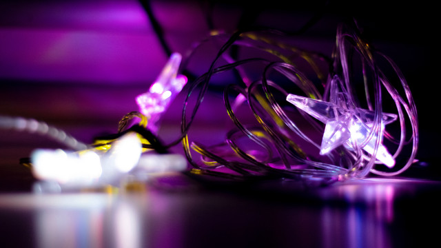 Purple star light string glowing free wallpaper - medium preview image