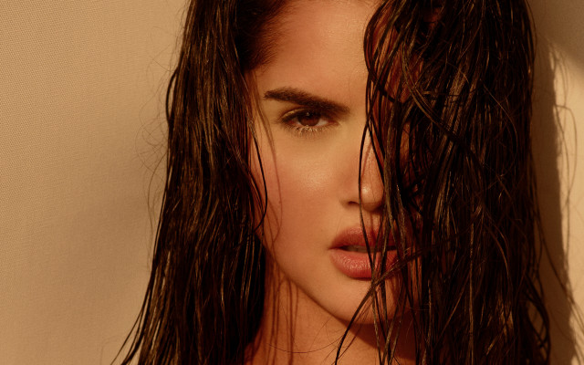 Woman wet hair wind impressionist free wallpaper - medium preview image