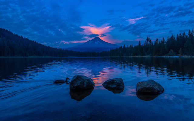 Mountain lake rocks sky reflection free wallpaper - medium preview image
