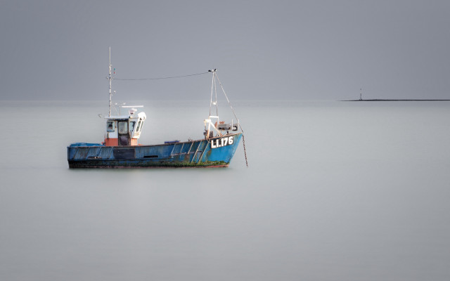 Boat foggy lighthouse longexposure tiltshift free wallpaper - medium preview image