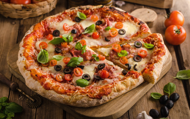 Pizza olives tomatoes wooden board free wallpaper - medium preview image