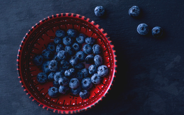 Red bowl blueberries scissors stilllife free wallpaper - medium preview image