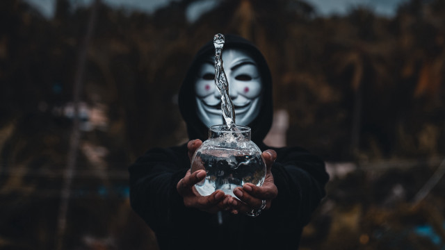 Mask forest glass toothbrush blurry free wallpaper - medium preview image