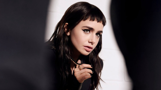 Alice mason woman longhair serious free wallpaper - medium preview image