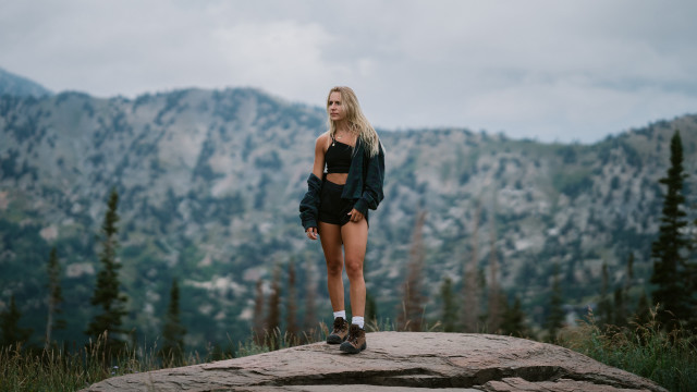 Mountain woman blonde glasses gloves free wallpaper - medium preview image