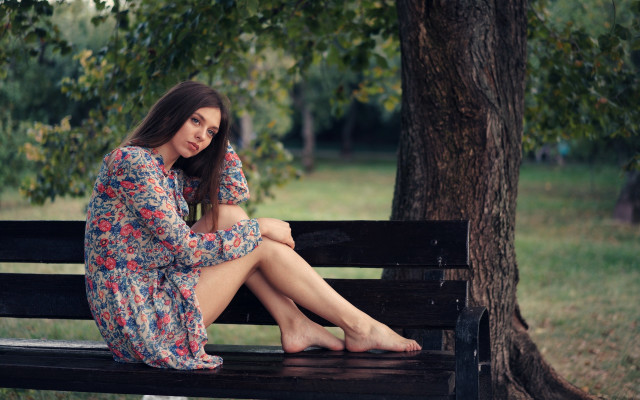 Woman bench park romanticism blurry free wallpaper - medium preview image