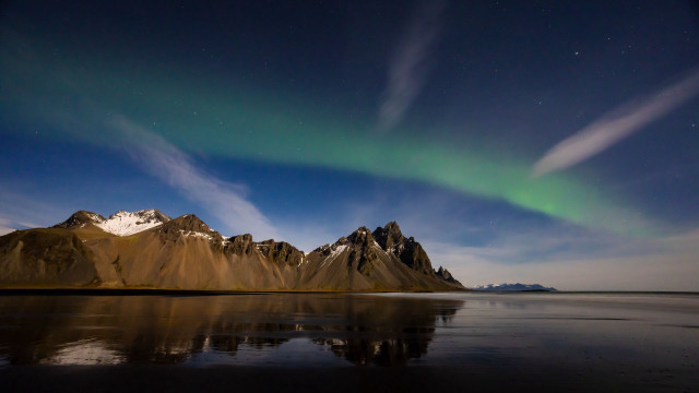 Mountain range green aurora lake #2 free wallpaper - medium preview image