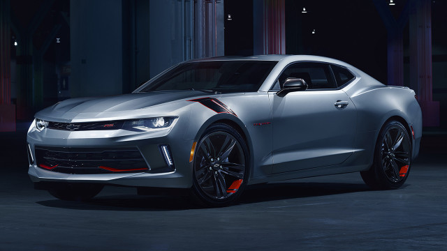 Silver chevrolet camaro digital rendering free wallpaper - medium preview image