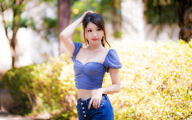 Woman blue park portrait bushes free wallpaper - medium preview image