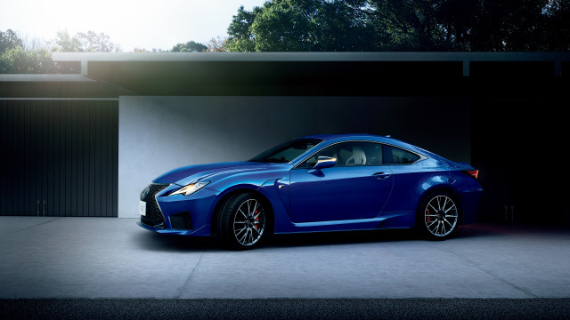 Blue sports car garage night free wallpaper - medium preview image