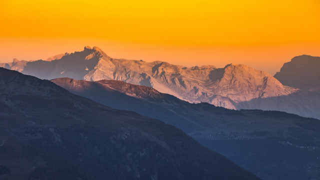 Mountain range sunset plane clouds free wallpaper - medium preview image
