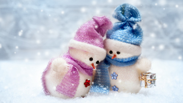 Snowmen gift box winter snowflakes free wallpaper - medium preview image