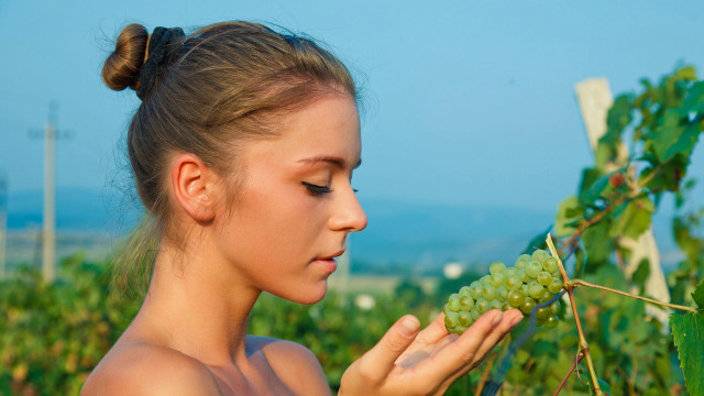 Woman grapes outdoors brownhair garden free wallpaper - medium preview image