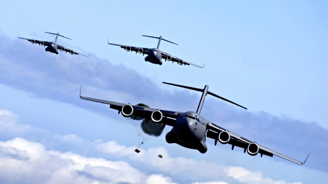 Planes smoke flying sky birds free wallpaper - medium preview image