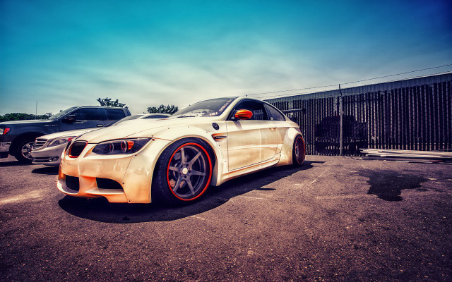 White car parking lot fence #7 free wallpaper - medium preview image