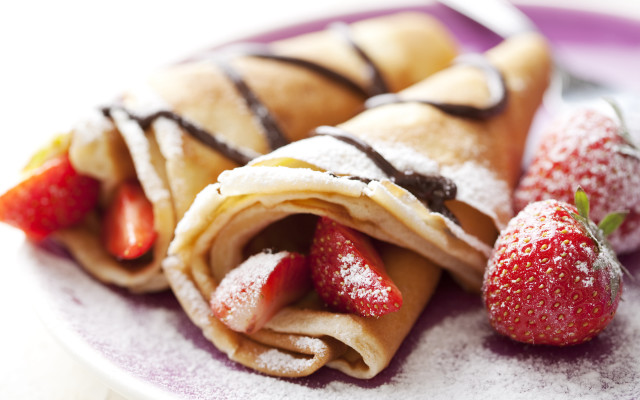 Crepe strawberries fork food photography free wallpaper - medium preview image