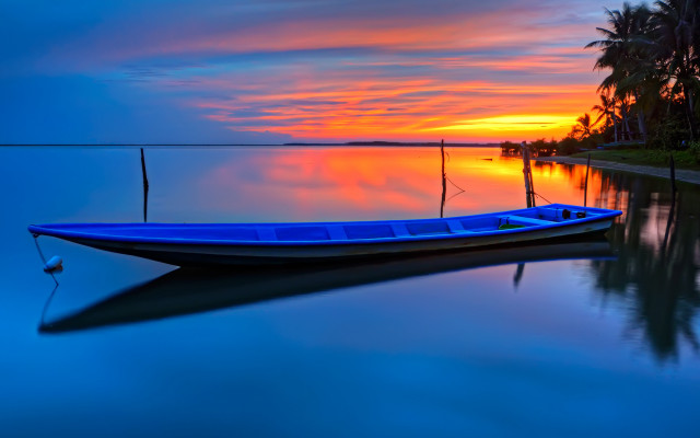 Blue boat lake palm sunset #2 free wallpaper - medium preview image