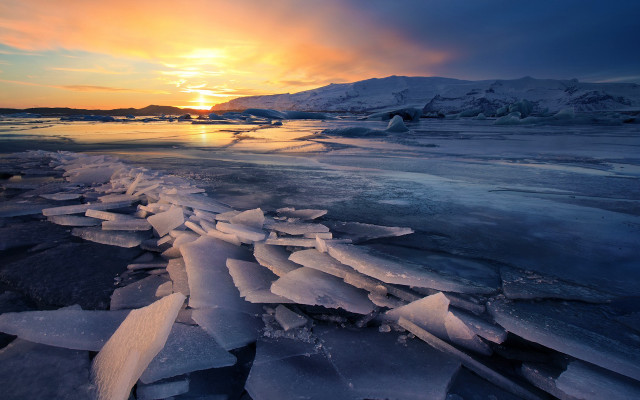 Sunset frozen lake mountains city free wallpaper - medium preview image