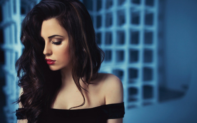 Elina karimova long dark hair free wallpaper - medium preview image