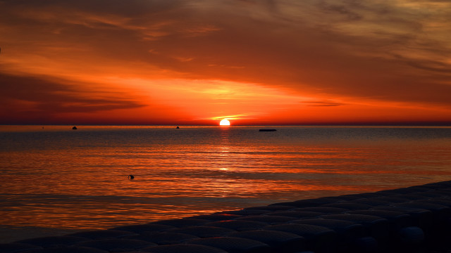 Sunset ocean boat clouds dusk #2 free wallpaper - medium preview image