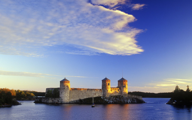 Castle island lake boat cloudy free wallpaper - medium preview image