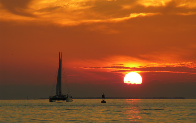 Sailboat ocean sunset clouds horizon #5 free wallpaper - medium preview image