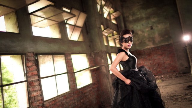 Woman black dress mask gothic free wallpaper - medium preview image