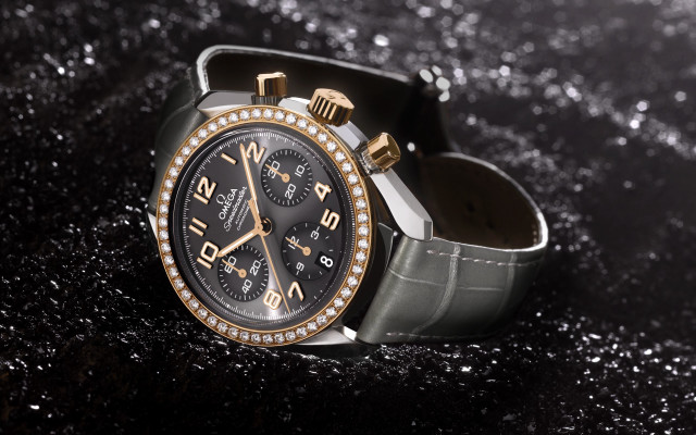 Black dial watch diamond bezel free wallpaper - medium preview image