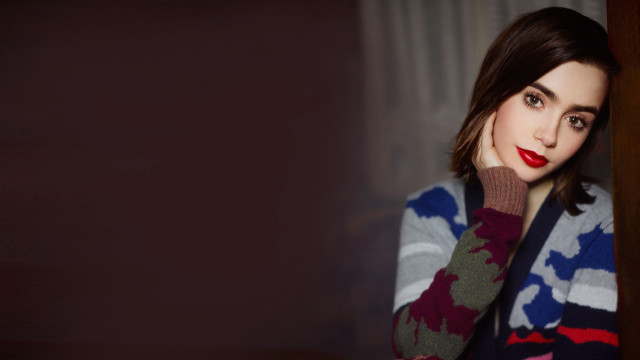 Woman sweater redlipstick portrait barbezon free wallpaper - medium preview image
