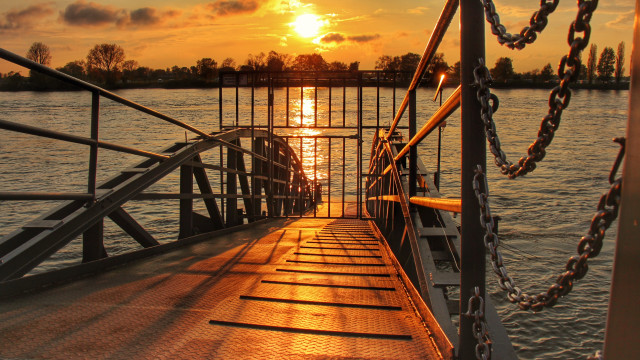 Boat dock sunset fence city free wallpaper - medium preview image