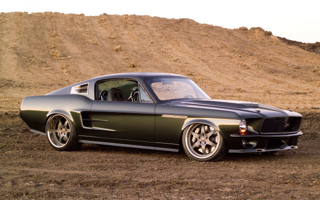 Green car dirt field hill free wallpaper - medium preview image