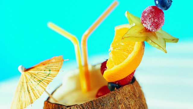 Fruit drink strawberries oranges blueberries free wallpaper - medium preview image