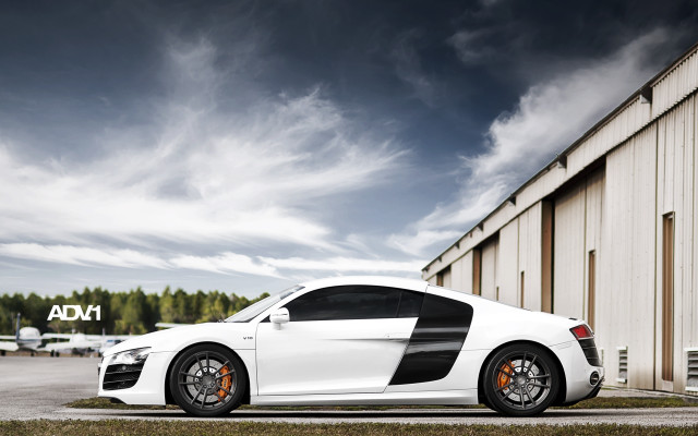 White car building cloudy sky free wallpaper - medium preview image