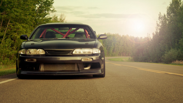 Car sunshine forest tilt shift free wallpaper - medium preview image