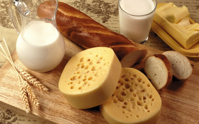Wooden cutting board cheese bread free wallpaper - medium preview image