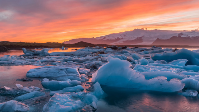 Sunset water ice mountains pink free wallpaper - medium preview image