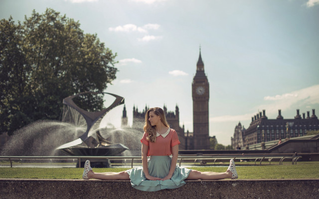 Girl wall clock tower fountain free wallpaper - medium preview image