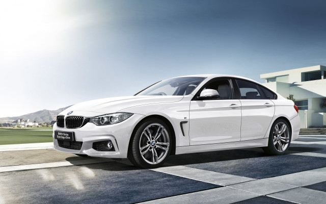 White car checkered floor building free wallpaper - medium preview image