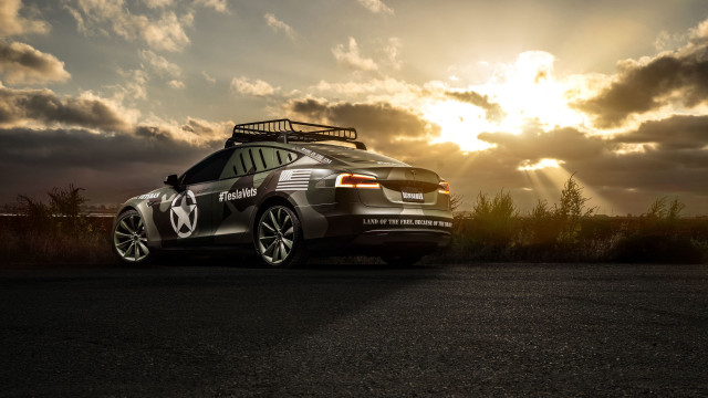 Sunset car clouds mountains panfuturism free wallpaper - medium preview image