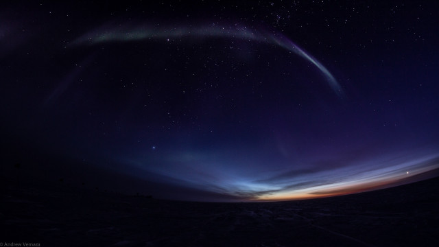 Aurora stars night sky space free wallpaper - medium preview image