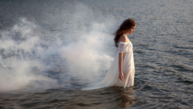 Woman white dress water steam free wallpaper - medium preview image